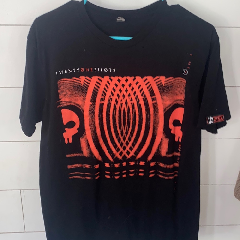 Twenty One Pilots T-Shirt - Picture 1 of 3